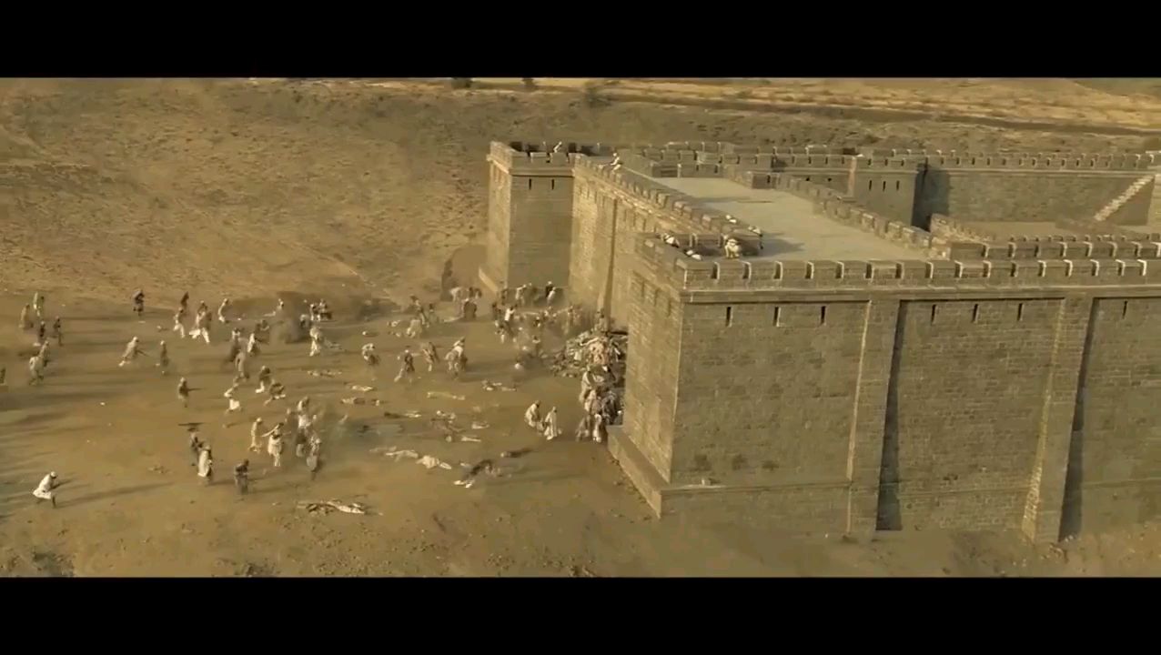 印度战争电影(凯萨里)21人vs10000人守城片段,槽点满满
